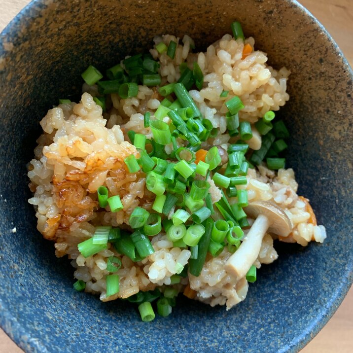 簡単！豚肉としめじの炊き込みご飯